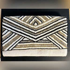 😎🐝AMERICA & BEYOND BOHO JEWELED LARGE CLUTCH🐝😎